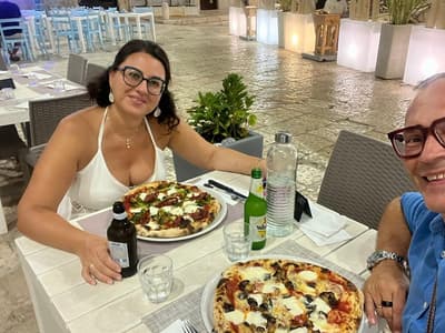 The Little Oven Pizzeria - Photo 2