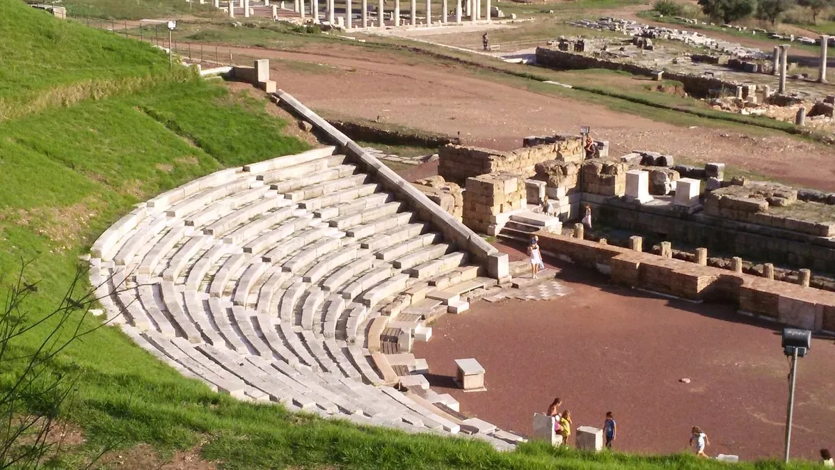 Municipal and Regional Theatre - Photo 2