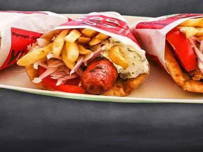 Gyro Gyro - Photo 2