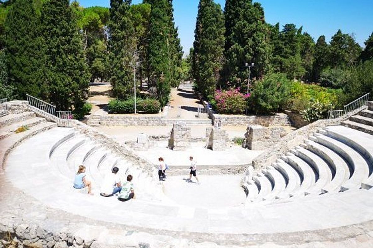 Amphitheatre - Photo 2