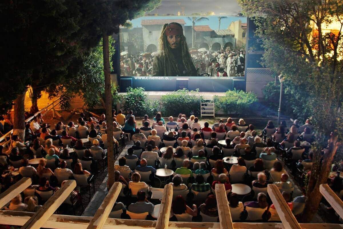 Cine Manto & Restaruant - Photo 3