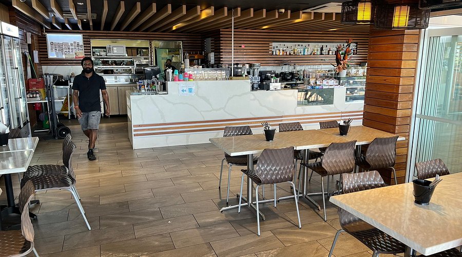 Cafe on the Bay