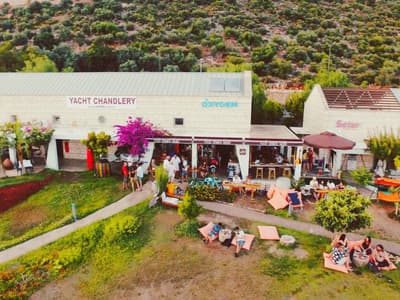 Oxygen Pub - Photo 2
