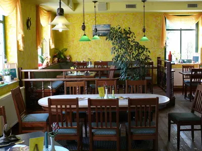 Inn "The Yew Tree" - Photo 2