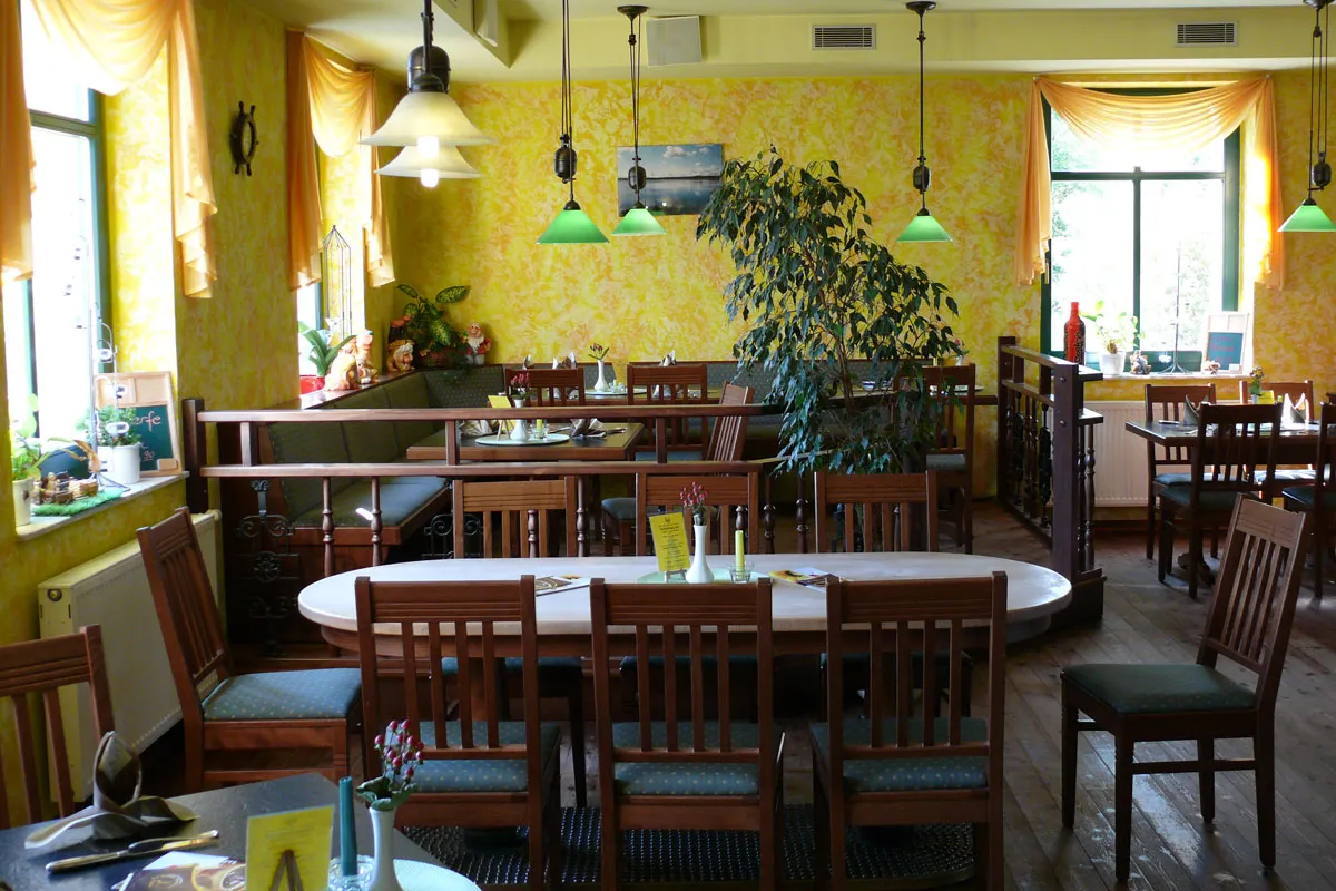 Inn "The Yew Tree" - Photo 2