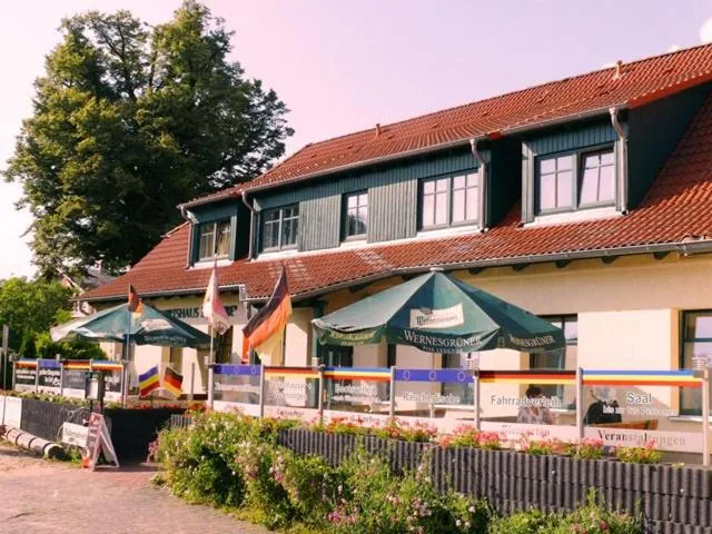 Inn "The Yew Tree" - Photo 3