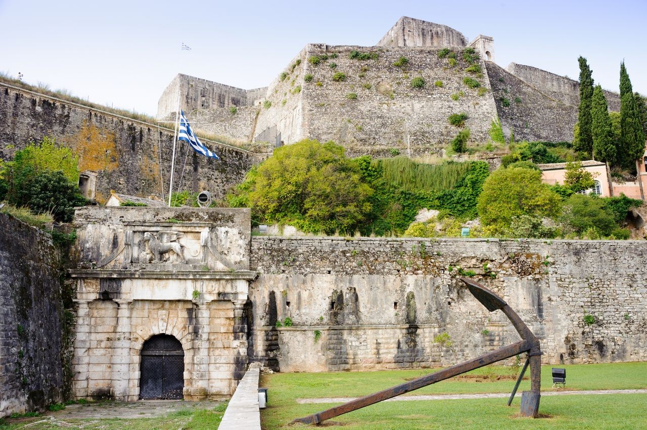 New Fortress - Photo 4