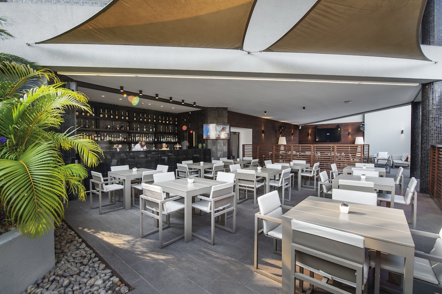 Tropico's Restaurant & Lounge