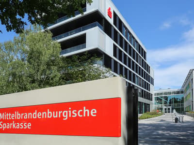 Central Brandenburg Savings Bank - Photo 1