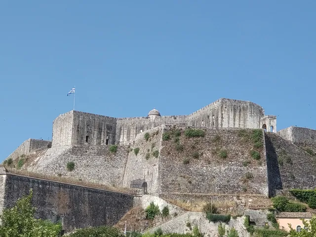 New Fortress - Photo 1