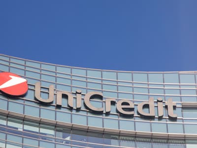 UniCredit Bank - Photo 3