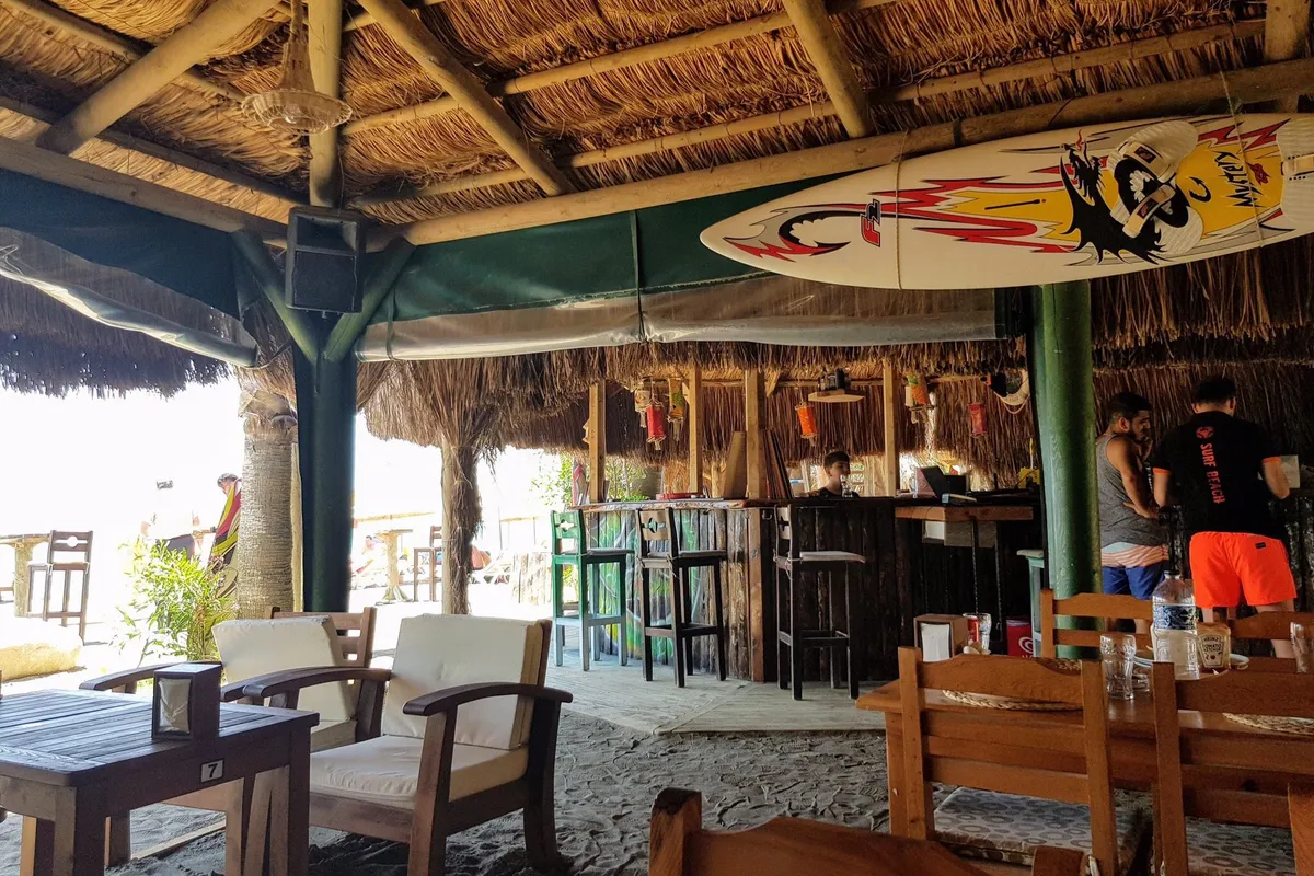 Qavanoz Cafe - Photo 2
