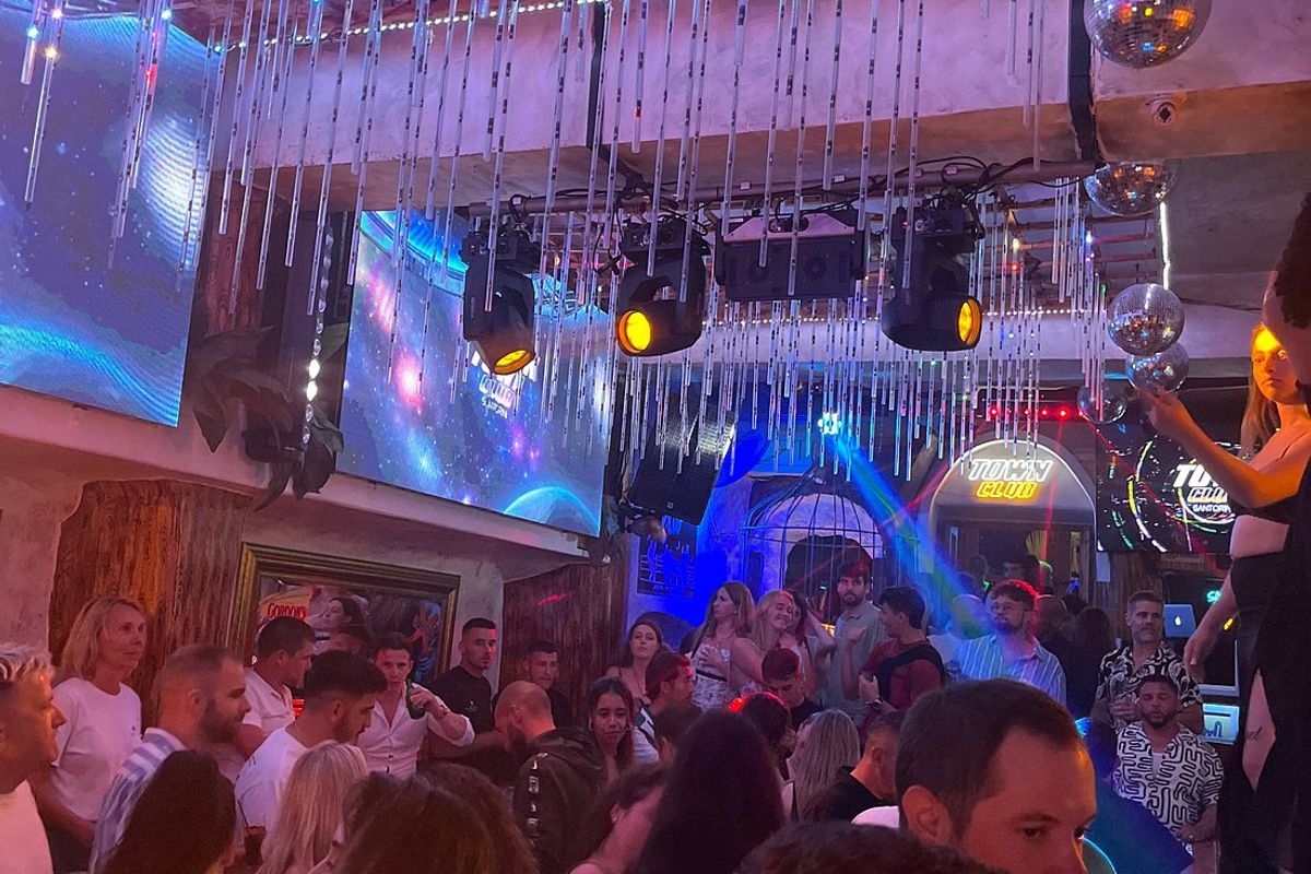 Town Club - Photo 3