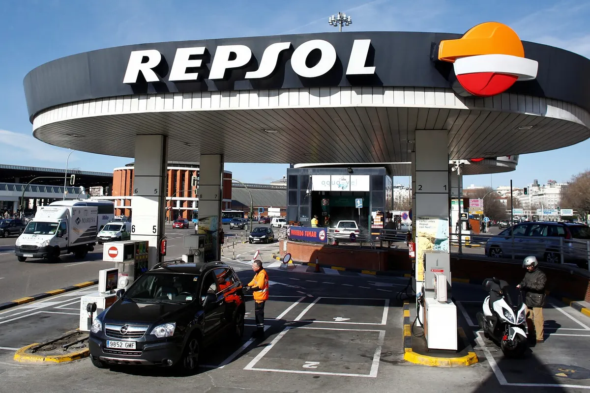Repsol Fuel Station - Photo 2