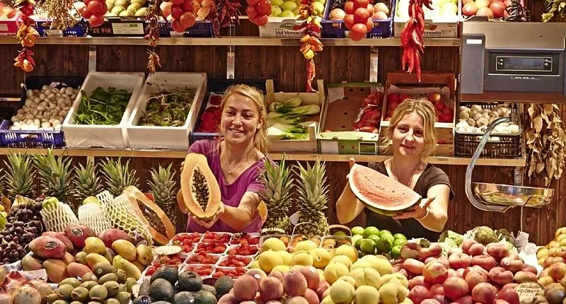 Santa Catalina Market - Photo 2