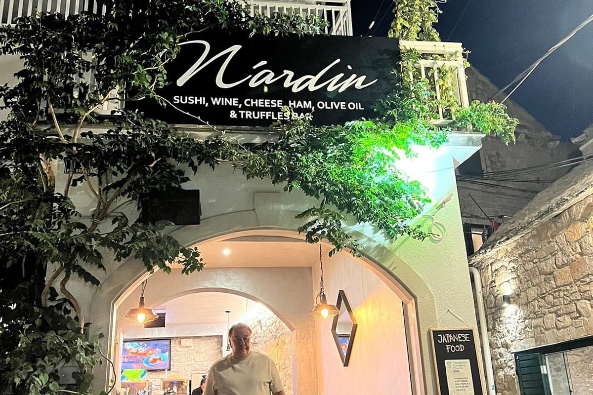 N'ardin Wine And Cheese Bar - Photo 1