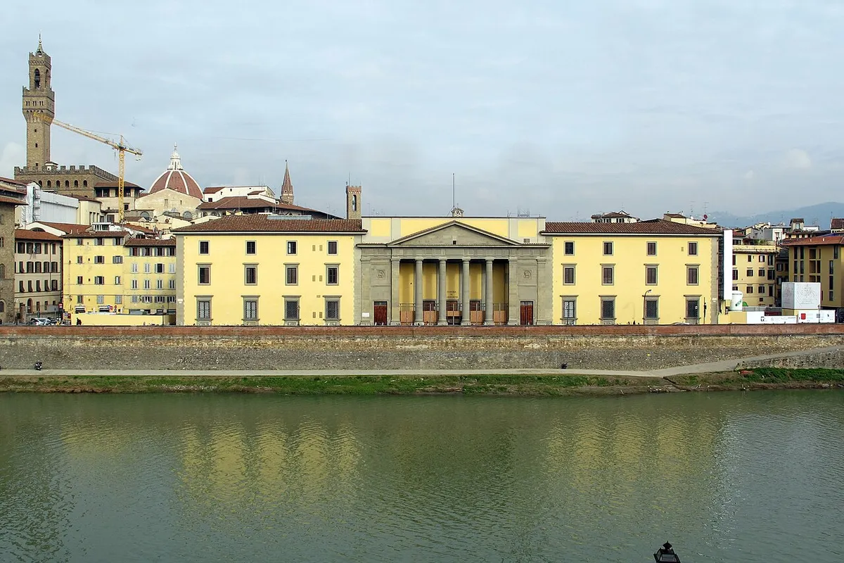 Tuscany Bank - Photo 1