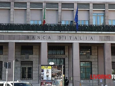 Tuscany Bank - Photo 3