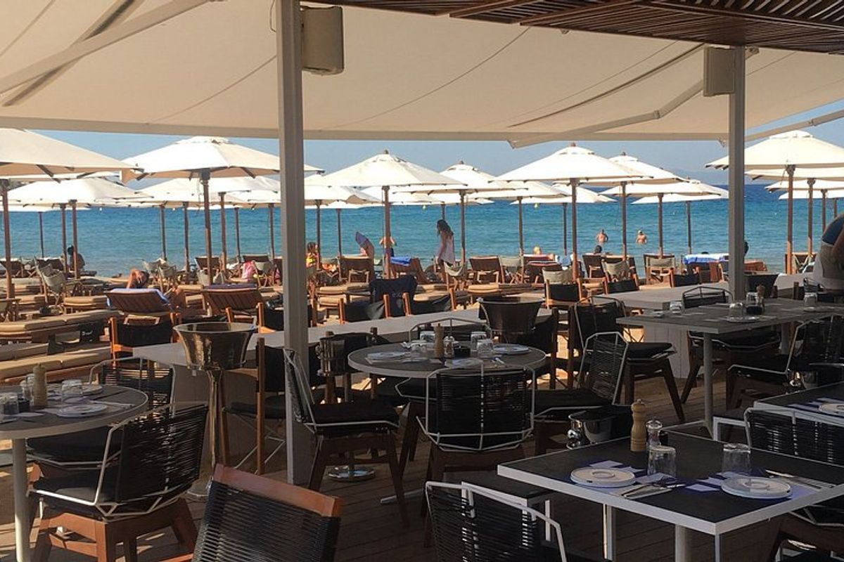 SEAESTA BEACH BAR - Photo 1