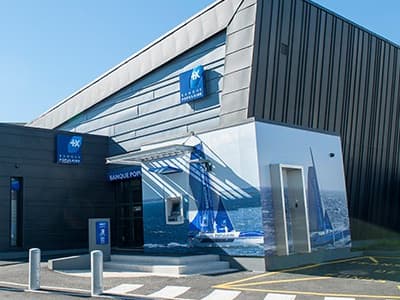Popular Bank - Photo 1