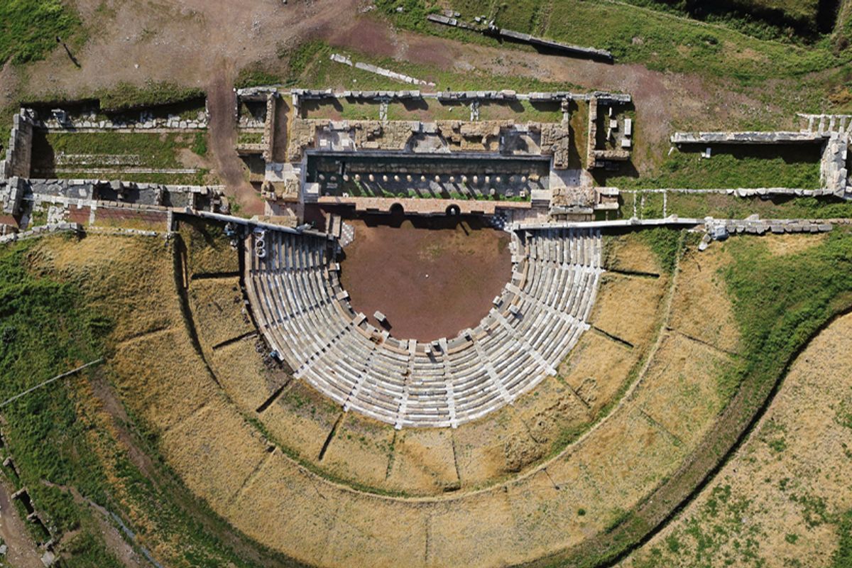 Municipal and Regional Theatre - Photo 4