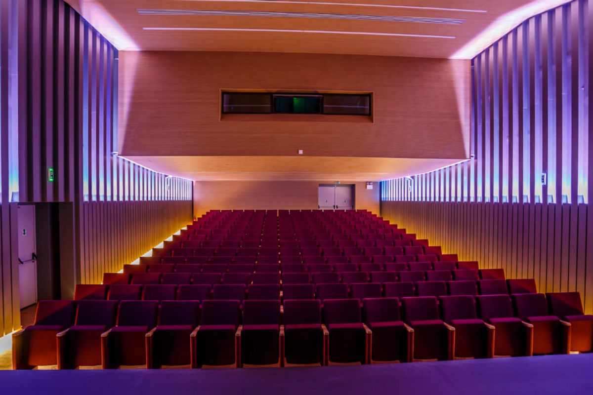 Melina Mercouri Municipal Theatre - Photo 4