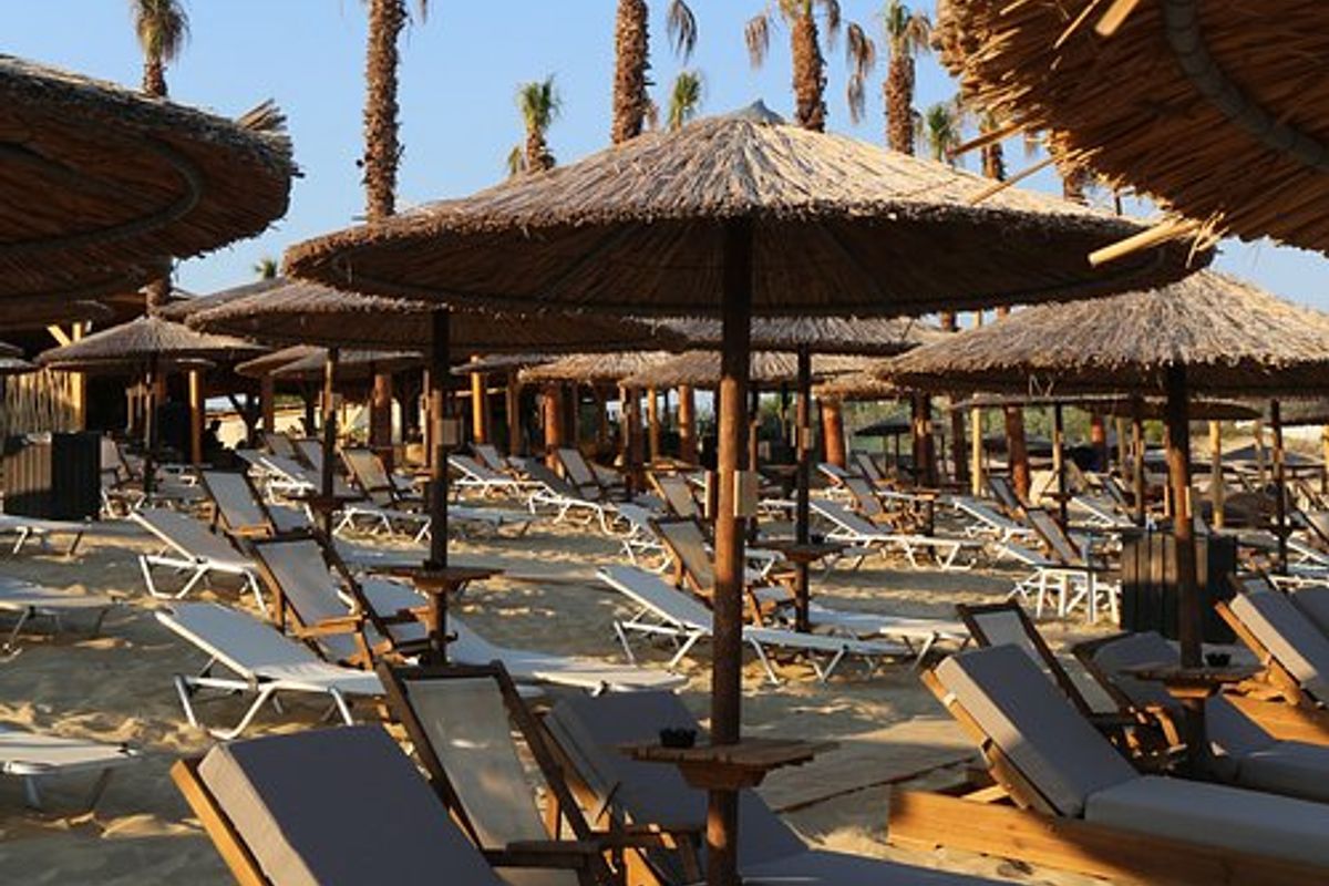 Seaside Sport Cafe - Photo 3