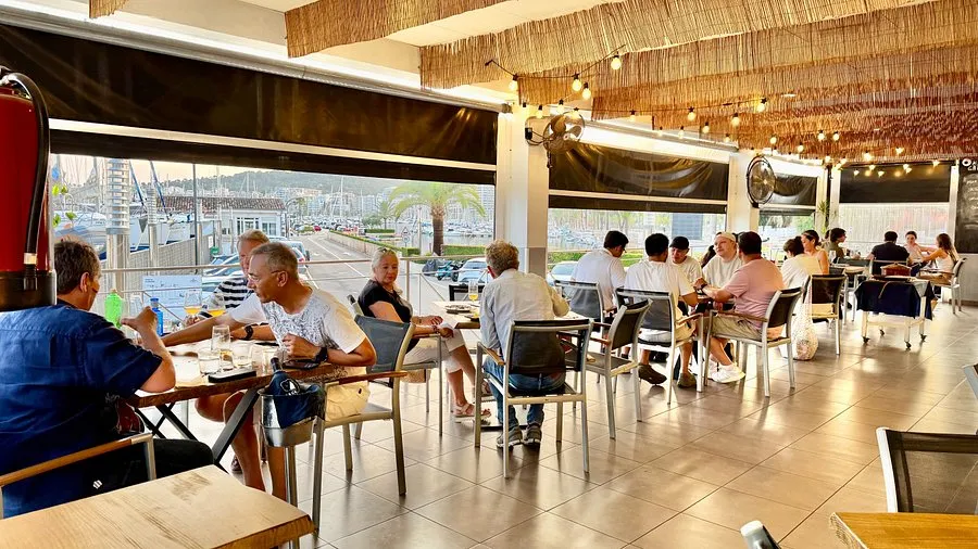 La Cantina - Photo 1