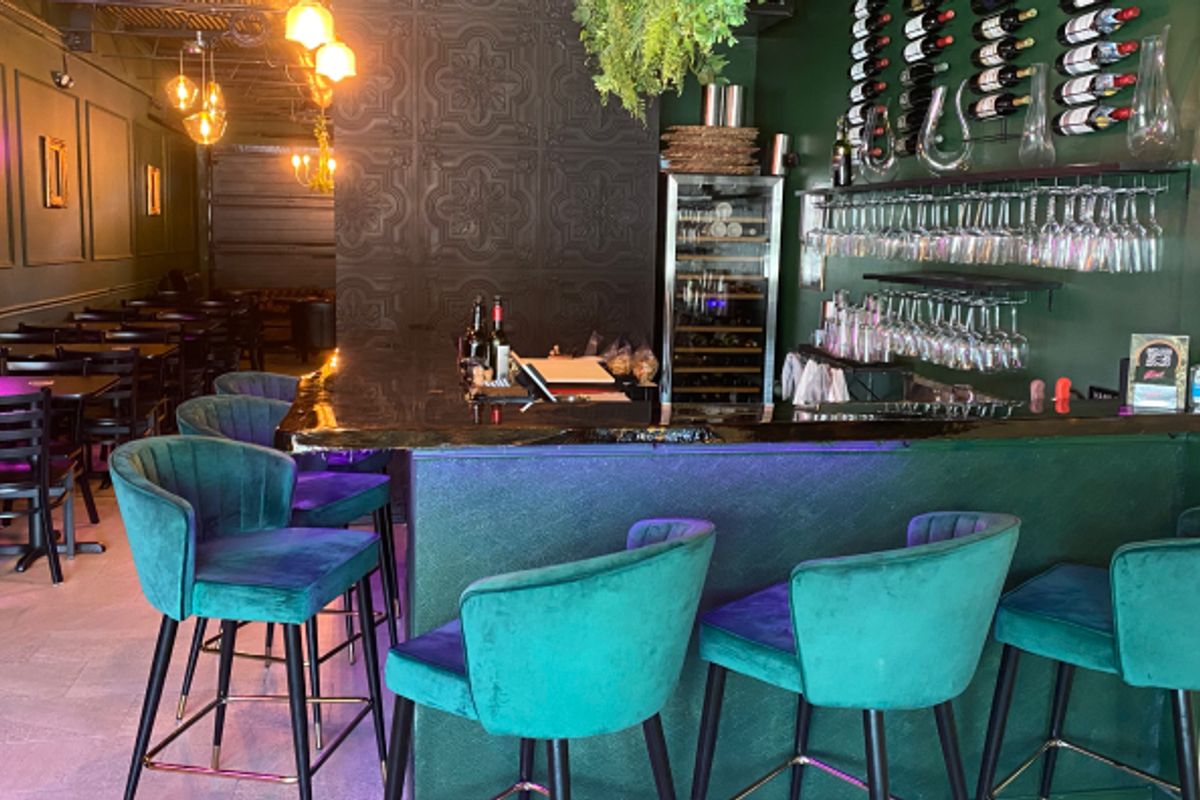 Rebel Bar - Photo 2