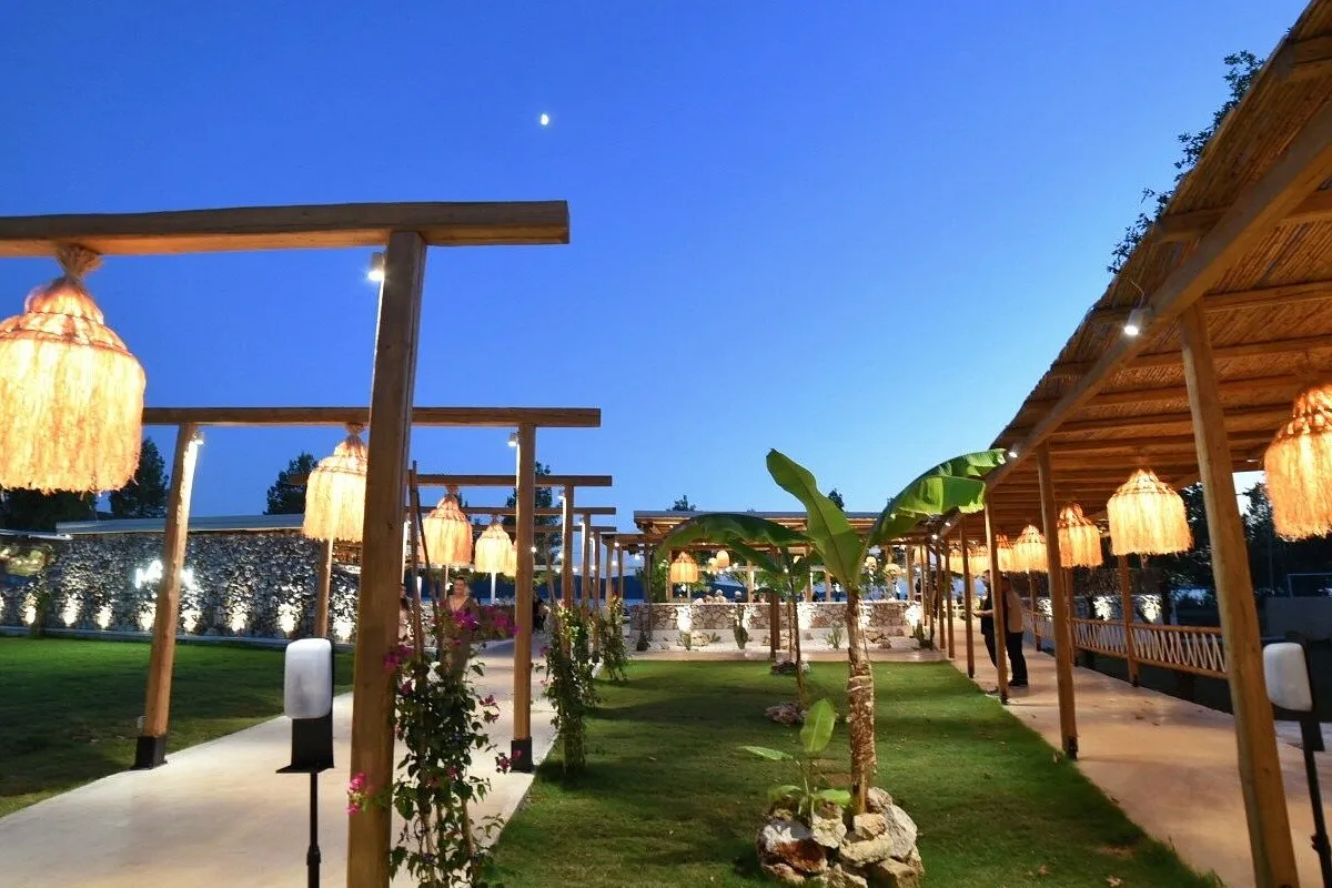 Naval Seaside Gastro Bar - Photo 2