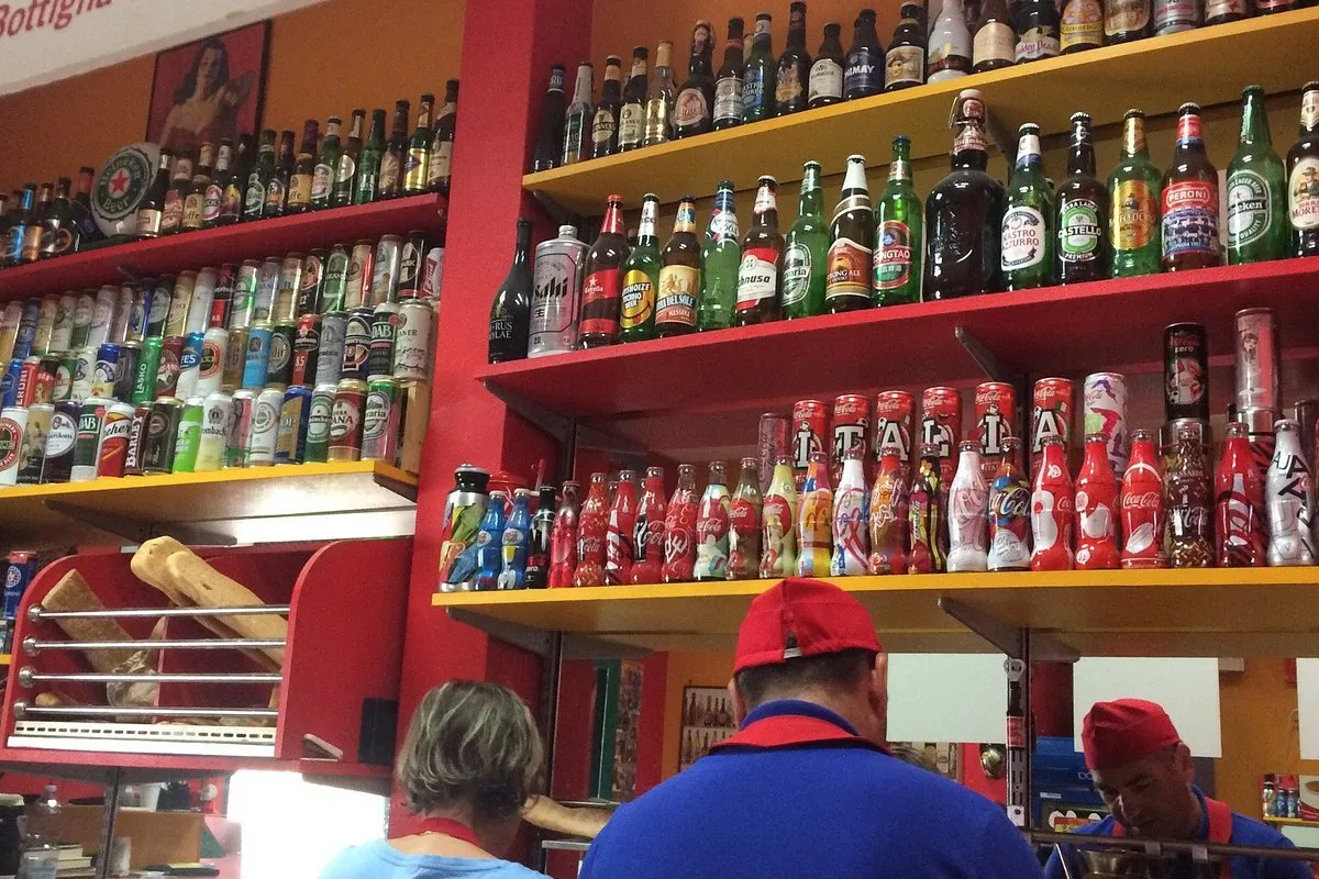 Port Sandwich Shop - Photo 2