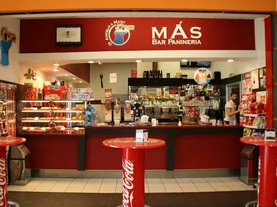 Port Sandwich Shop - Photo 3