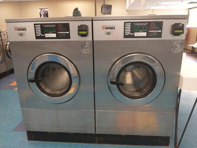 Coin Laundry self service - Photo 3