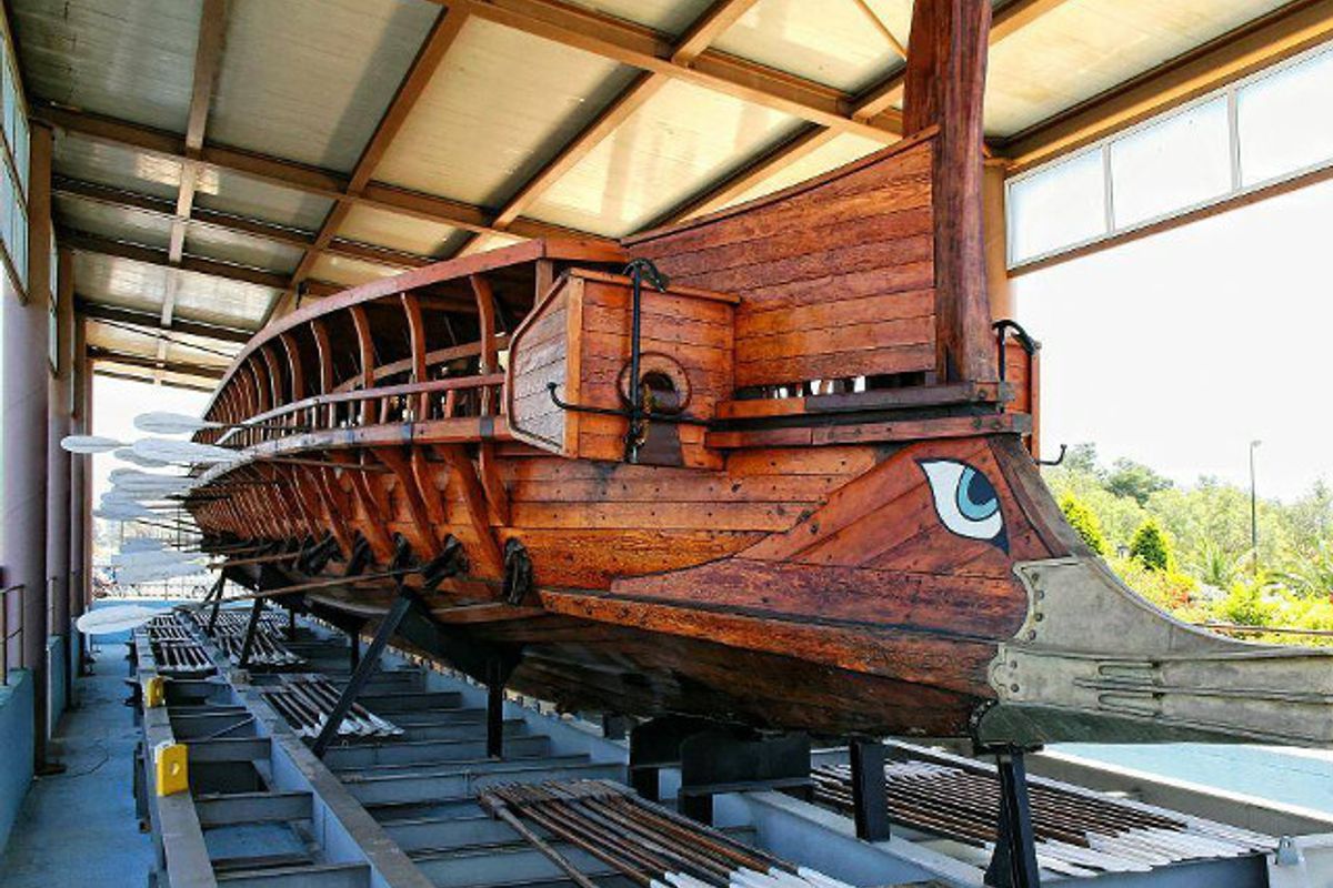 Trireme Olympias - Photo 1