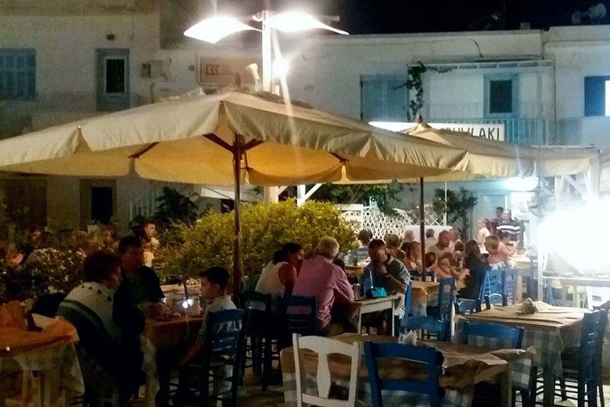Yiannulis Grill Restaurant - Photo 3