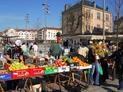 Fontenoy-Le-Château Market - Photo 3
