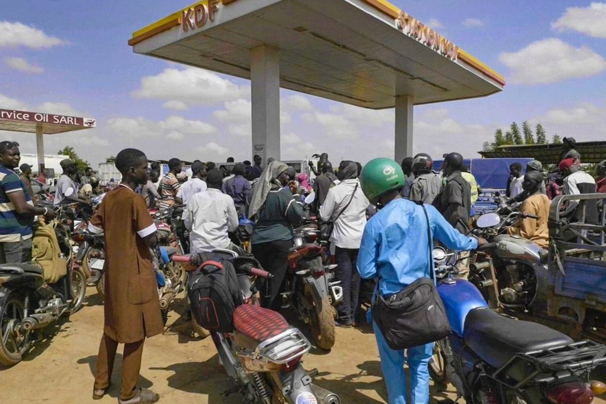 AP Fuel Station - Photo 2