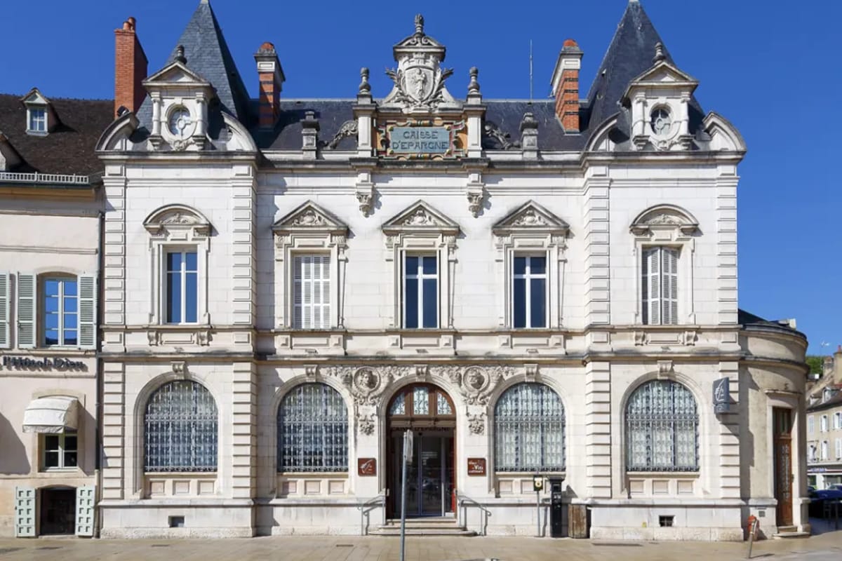Caisse d'Épargne (Savings Bank) - Photo 1