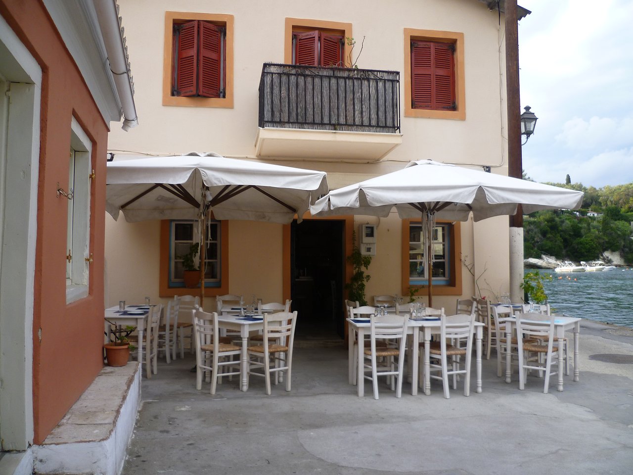 Anna's Place - Photo 1