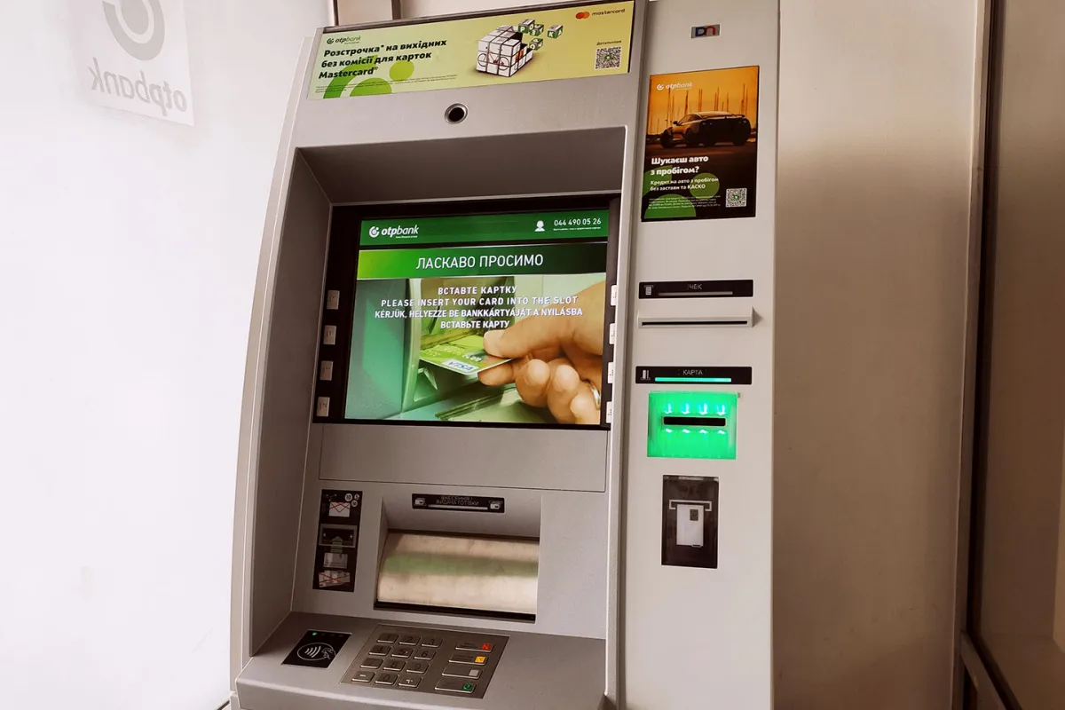 OTP Bank - Photo 2