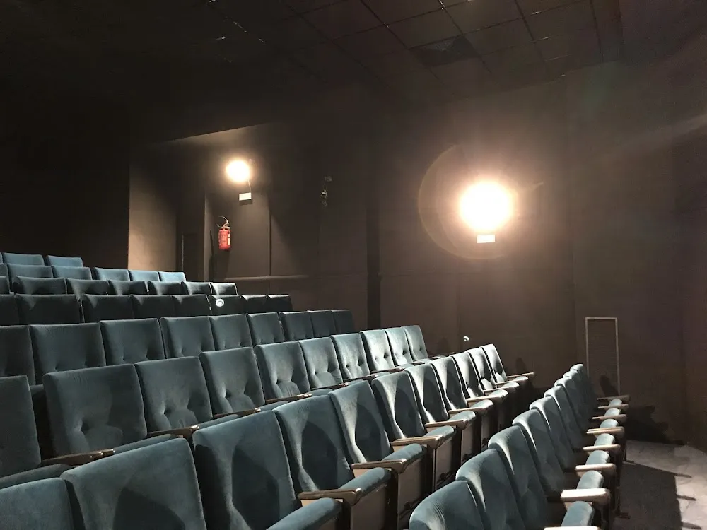 Aurora Cinema - Photo 2