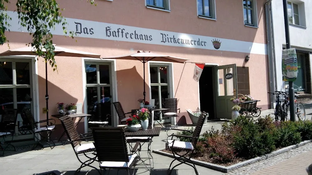 Coffee House - Photo 1