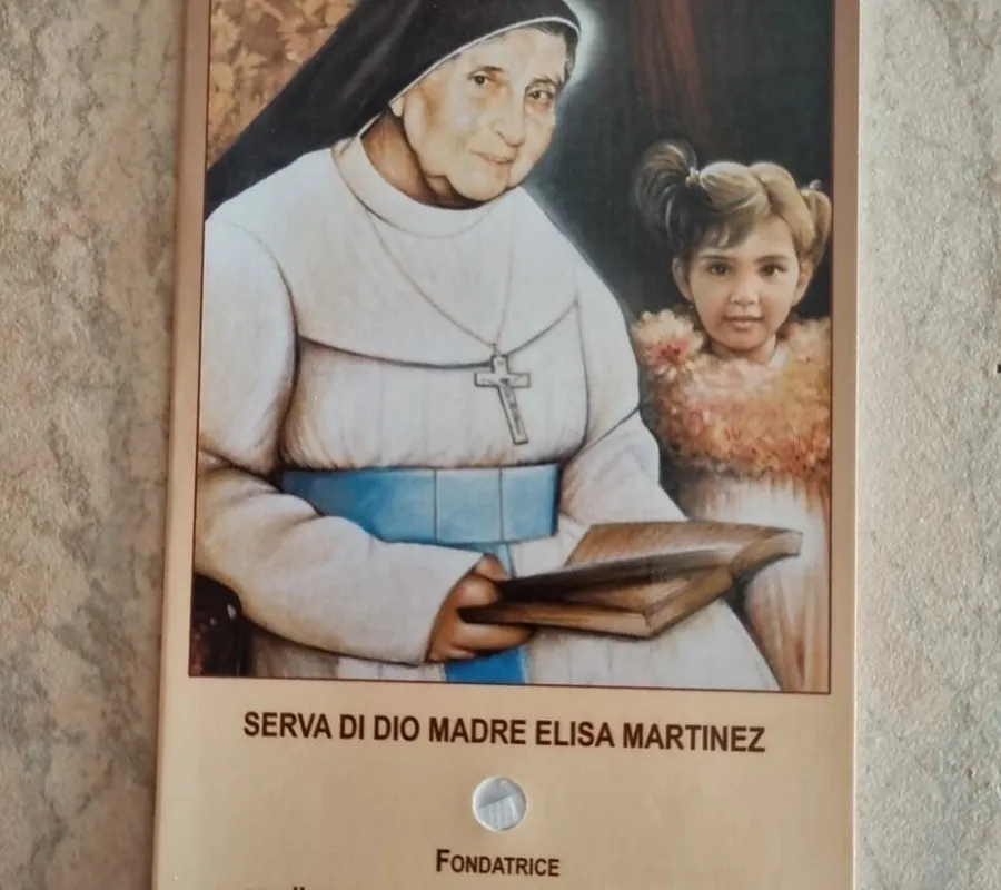 Personal Objects of Blessed Elisa Martinez - Photo 2