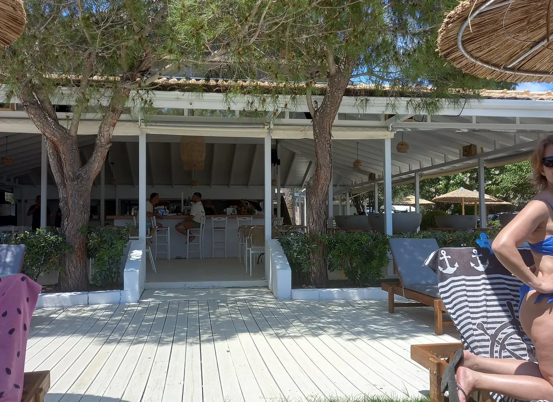 Stavedo Beach Bar Restaurant - Photo 2