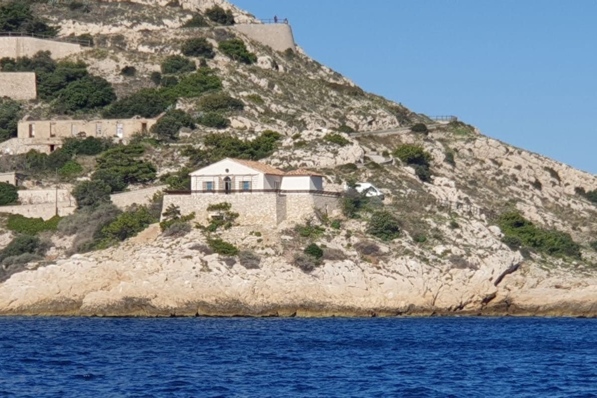 House of the Islands and the Coast - Main photo