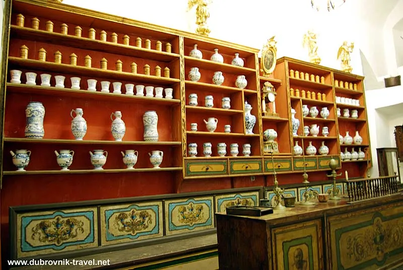 Dounia Ioanna Pharmacy - Photo 4