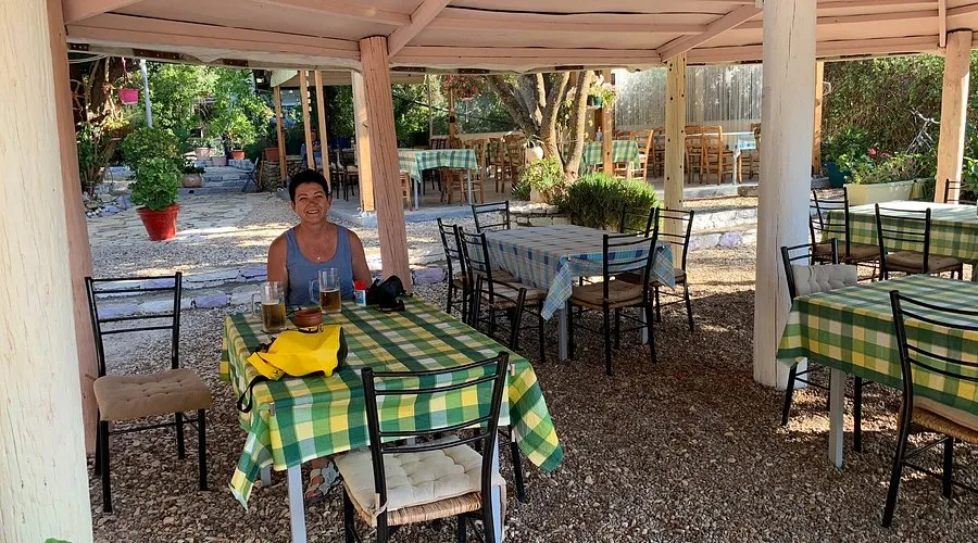 Taverna Abelaki - Photo 1