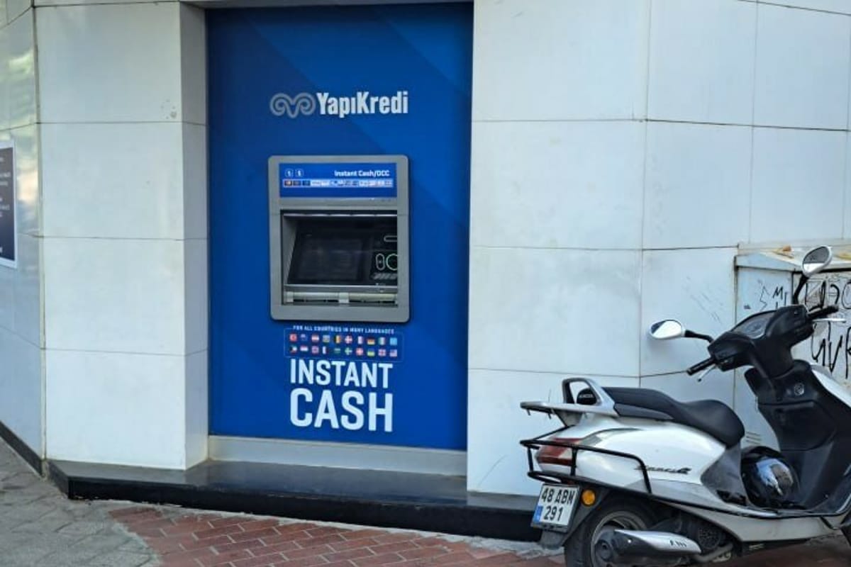 Yapı Kredi Bank - Photo 2