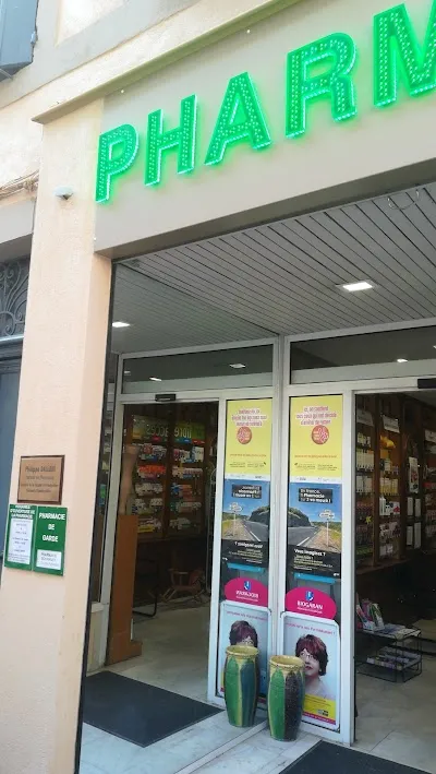 Dalloux Pharmacy - Photo 2