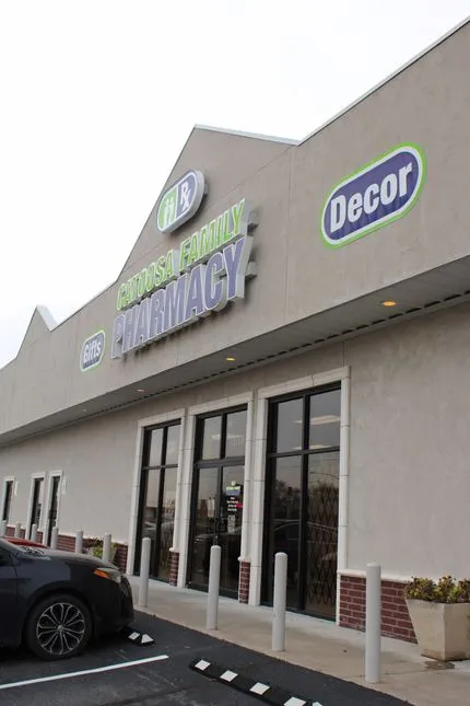 Dalloux Pharmacy - Photo 5